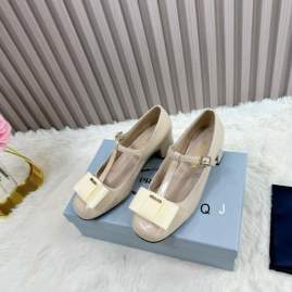Picture of Prada Shoes _SKUPradasz35-40J020518997